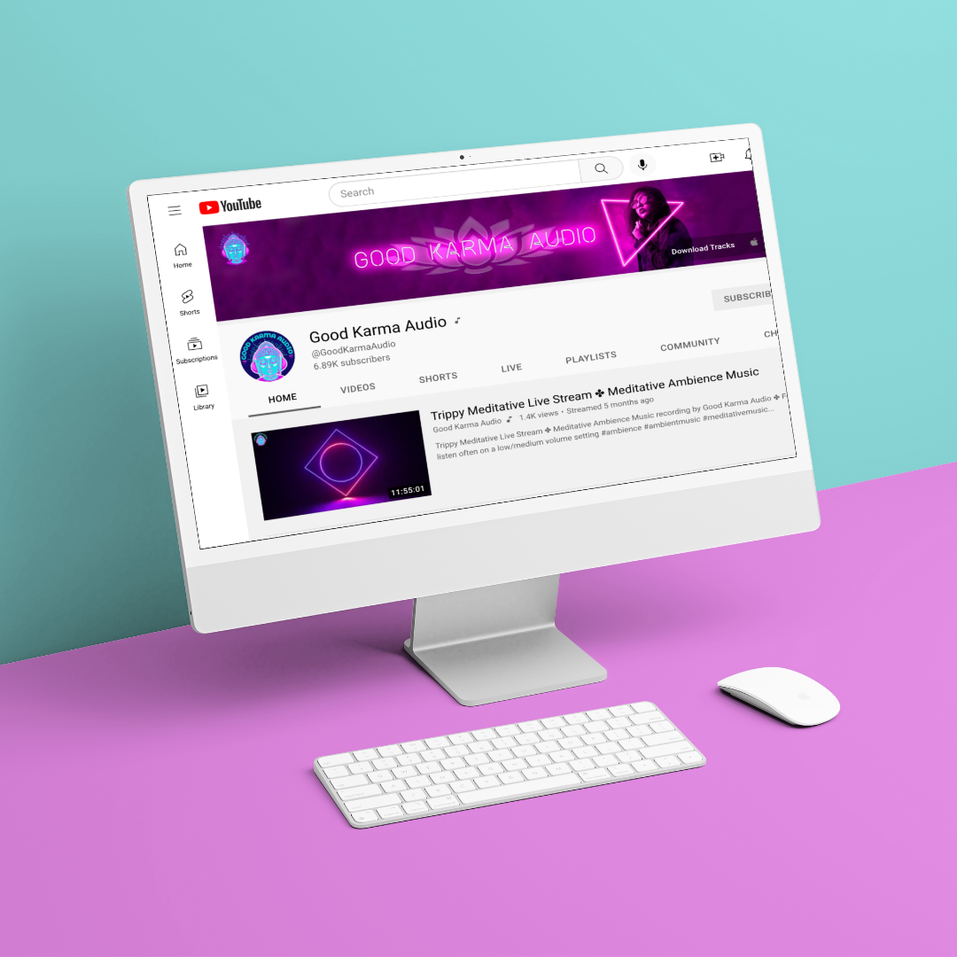 perspective-view-new-silver-24inch-imac-setup-mockup-template-63825ef04898baeb8362d864